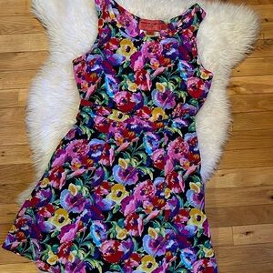 Emanuel Ungaro floral set